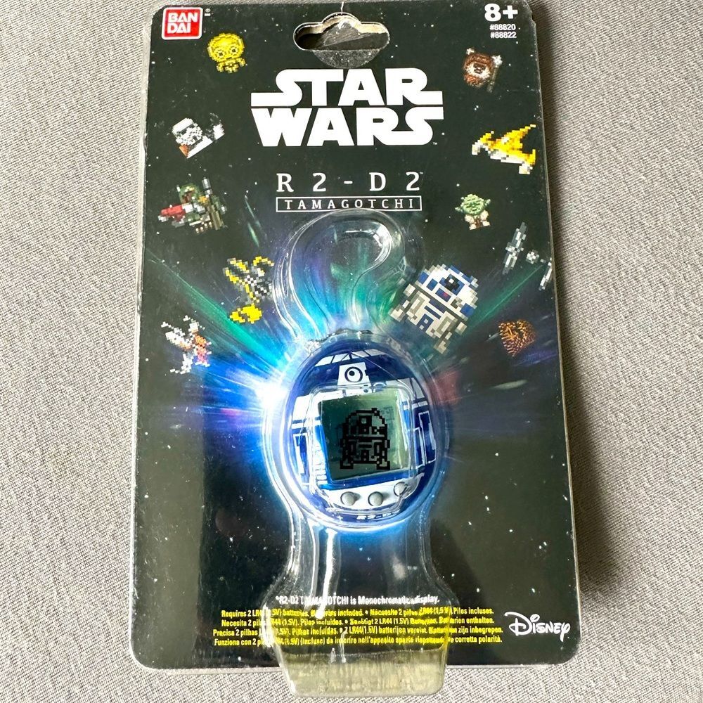 Disney R2/D2 Star Wars Tamagotchi Holographic Bandai Blue